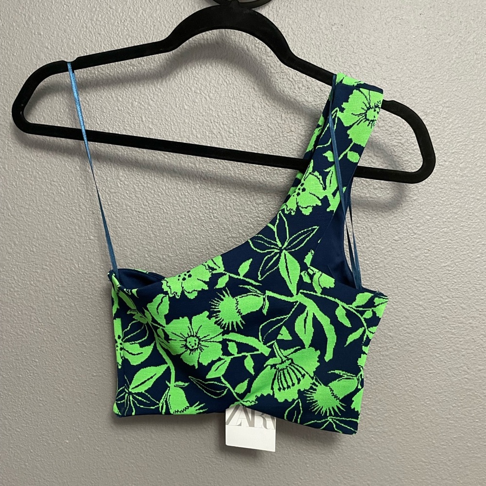 (NOT FOR SALE) ZARA tropical crop top